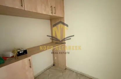 Apartment - 3 Bedrooms - 3 Bathrooms for rent in Al Khan Lagoon Tower - Al Khan Lagoon - Al Khan - Sharjah