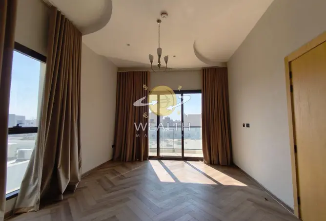 114601902 - Property Image 3