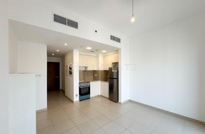 Apartment - Studio - 1 Bathroom for rent in Zahra Breeze Apartments 3B - Zahra Breeze Apartments 3 - Zahra Breeze Apartments - Town Square - Dubai