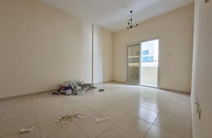 Apartment - 1 - 2 for rent in Muwailih Building - Muwaileh - Sharjah