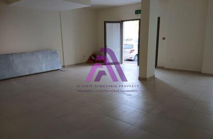 Shop - Studio - 1 for rent in Building V08 - Russia Cluster - International City - Dubai