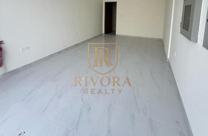 Shop - Studio - 1 Bathroom for rent in Al Karama - Dubai Shop - Studio - 1 Bathroom for rent in Al Karama - Dubai