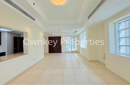 Apartment - 2 Bedrooms - 3 Bathrooms for rent in Bin Hendi Tower - Al Mankhool - Bur Dubai - Dubai