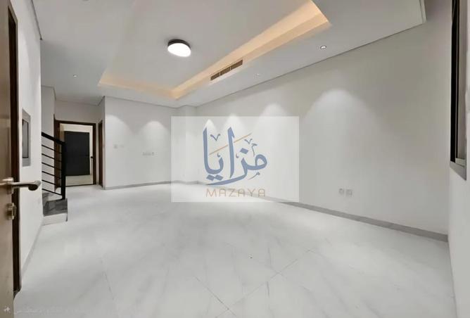 87448460 - Property Image 3