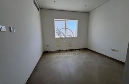 Apartment - 1 Bedroom - 2 Bathrooms for rent in Al Qulaya'ah - Al Sharq - Sharjah