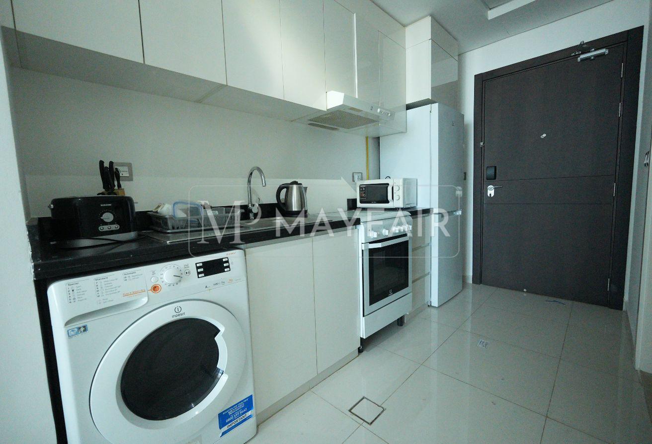 High Floor | Ghalia | Studio photo 6