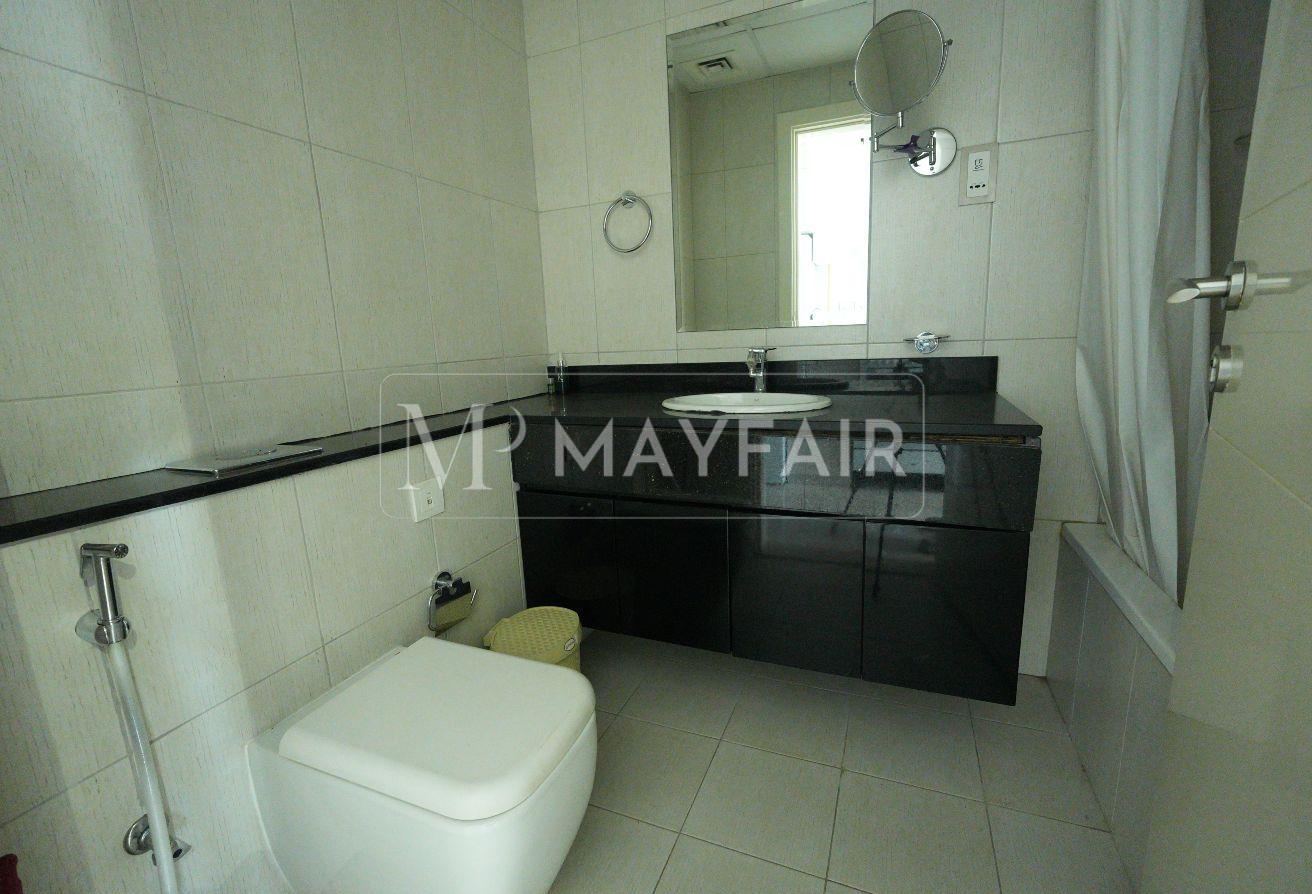 High Floor | Ghalia | Studio photo 8