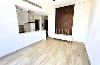 Apartment - 1 Bedroom - 2 Bathrooms for rent in The East Crest by Meteora - District 17 - Jumeirah Village Circle - Dubai