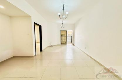 Apartment - 1 Bedroom - 2 Bathrooms for rent in SG Muwaileh Building - Muwaileh - Sharjah