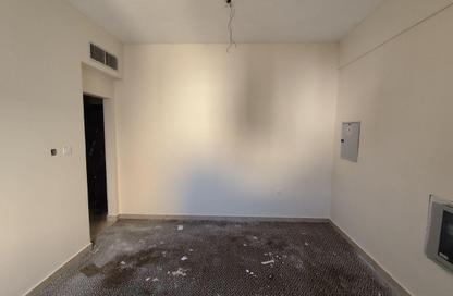 Apartment - 1 Bedroom - 1 Bathroom for rent in Al Qulaya'ah - Al Sharq - Sharjah
