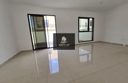 Townhouse - 3 Bedrooms - 4 Bathrooms for rent in Nasma Residence - Al Tai - Sharjah