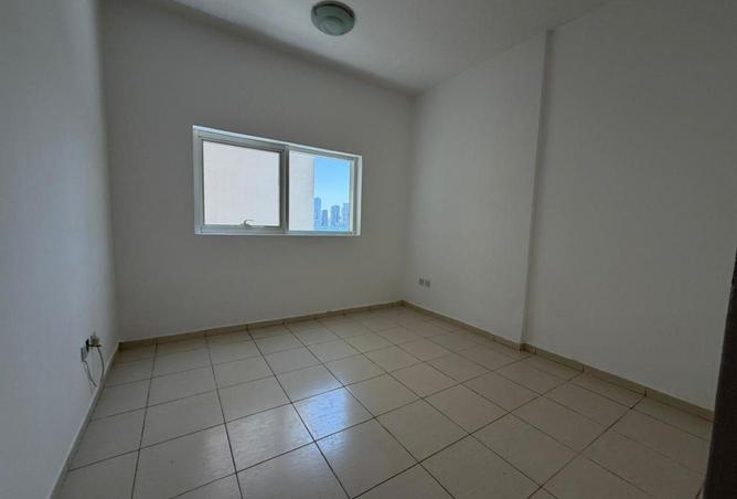 87455618 - Property Image 3