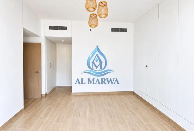 163721677 - Property Image 3