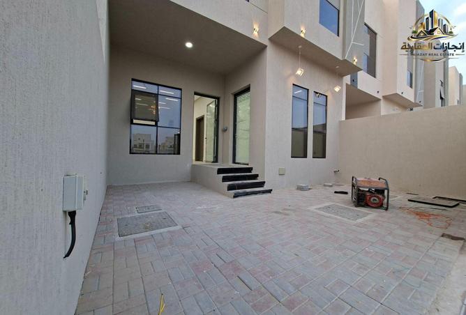 141456201 - Property Image 2