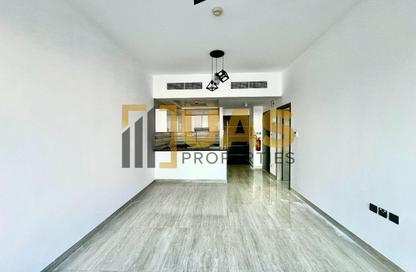 Apartment - 1 Bedroom - 1 Bathroom for rent in Central 1 Dubai 4 - Jumeirah Garden City - Al Satwa - Dubai