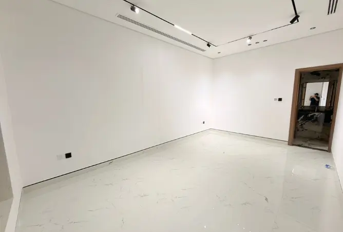 160537943 - Property Image 3