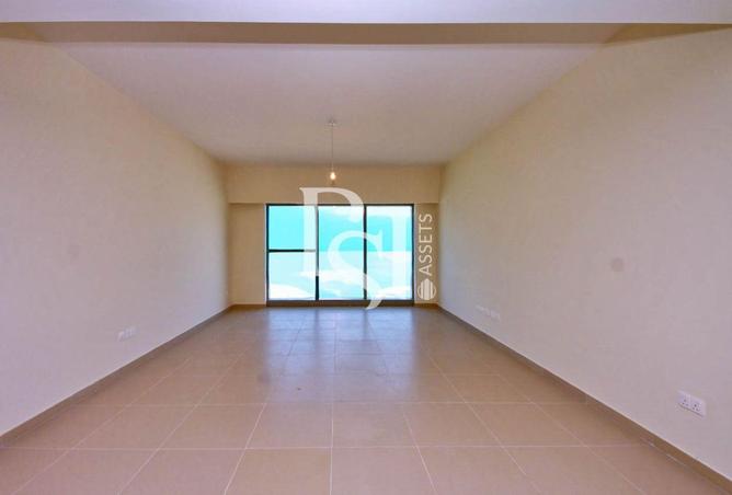 2Op3plK2nqK - Property Main Image