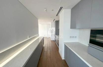 Apartment - 3 Bedrooms - 4 Bathrooms for sale in Uptown Tower - Uptown Dubai - Jumeirah Lake Towers - Dubai