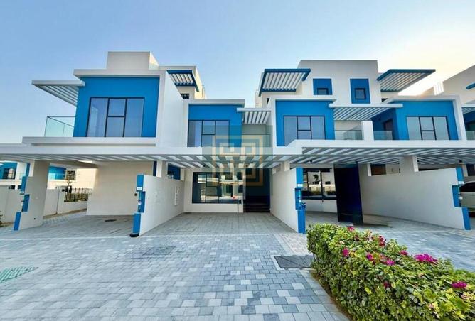 5-bed townhouse in Santorini · Brand new · Maid's room — photo 2