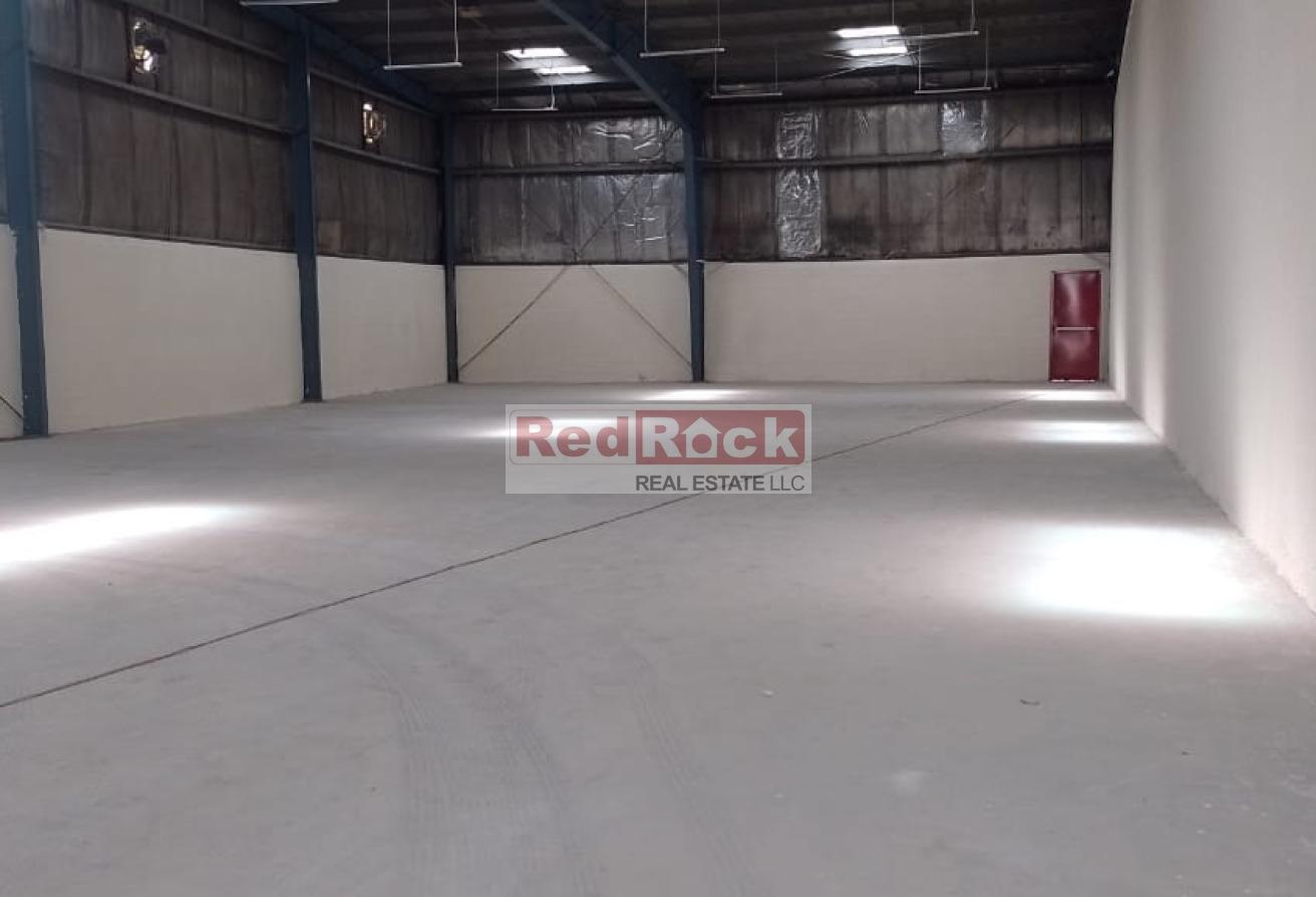 Spacious 4,000 Sqft Well Equipped Warehouse in DIP