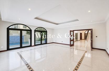 Villa - 4 Bedrooms - 5 Bathrooms for rent in Garden Homes Frond D - Garden Homes - Palm Jumeirah - Dubai