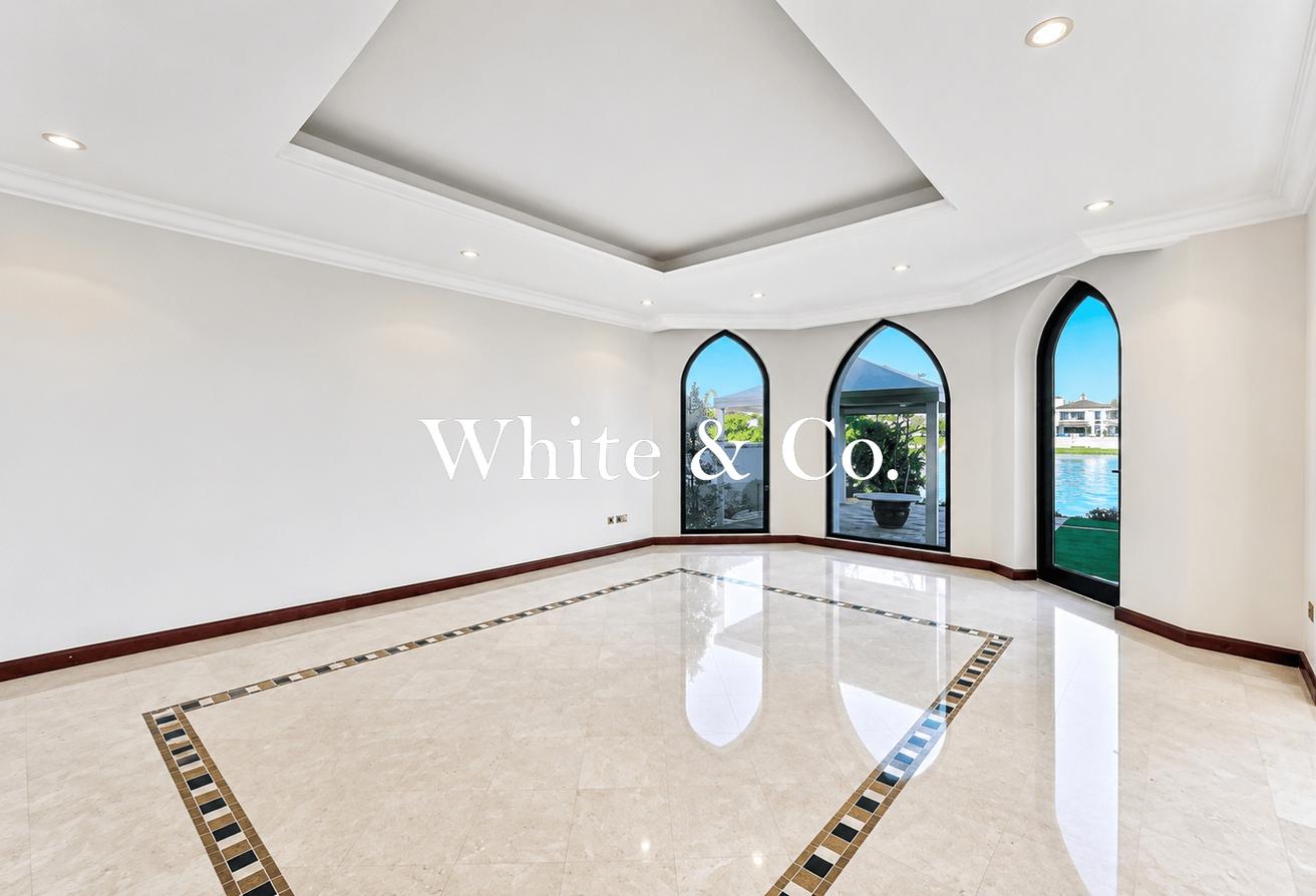Atlantis Views | Atrium Entry | Vacant photo 10