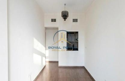 Apartment - 2 Bedrooms - 3 Bathrooms for rent in Daisy - Al Furjan - Dubai