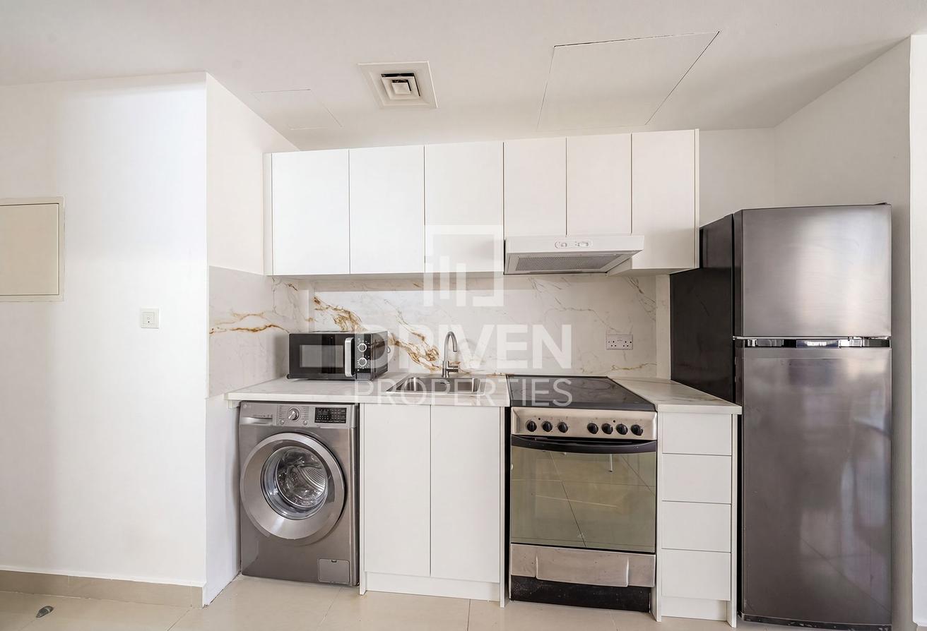 Ready to Move in | Well Managed and Furnished photo 6