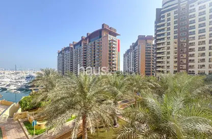 Apartment - 2 Bedrooms - 3 Bathrooms for sale in Marina Residences 6 - Marina Residences - Palm Jumeirah - Dubai