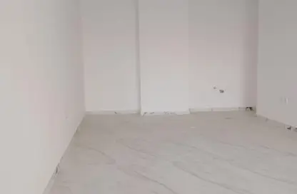 Shop - Studio - 1 Bathroom for rent in Al Jurf 3 - Al Jurf - Ajman Downtown - Ajman