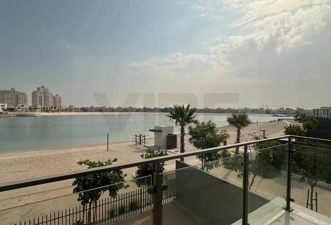 Direct Beachfront I 4 bed + Maids Room