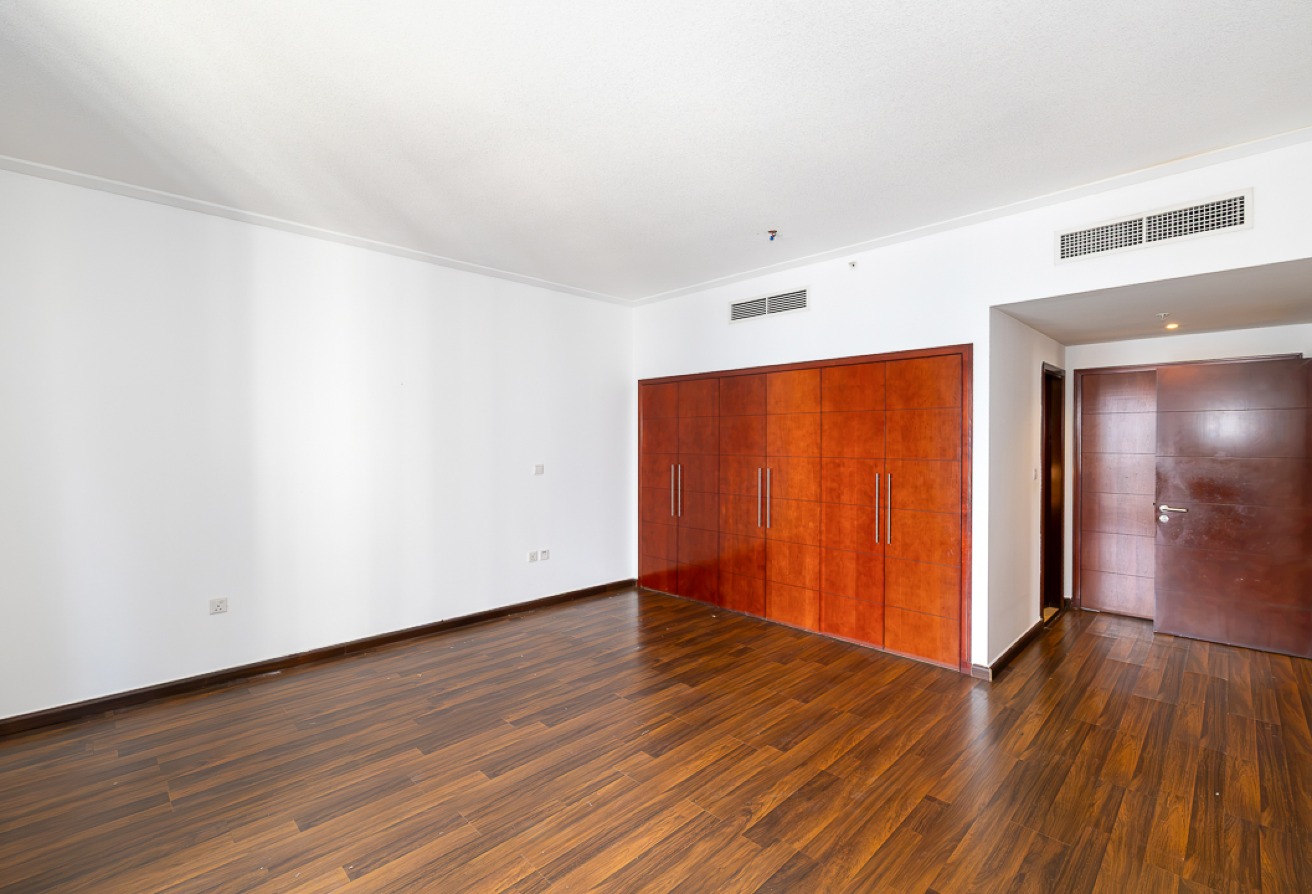 2 bedroom apartment in South Ridge 2, Downtown Dubai: 10