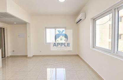 Apartment - Studio - 1 for rent in Muwaileh 3 Building - Muwaileh - Sharjah