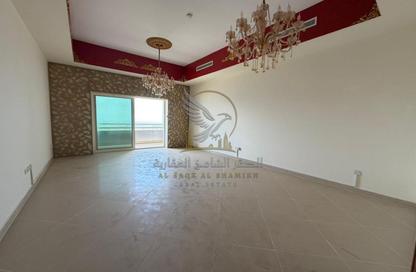 Apartment - 5 Bedrooms - 5 Bathrooms for rent in Al Majaz 1 - Al Majaz - Sharjah