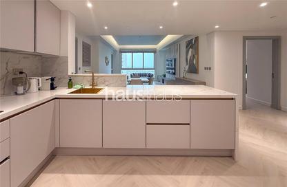 Apartment - 2 Bedrooms - 2 Bathrooms for sale in Marina Residences 6 - Marina Residences - Palm Jumeirah - Dubai