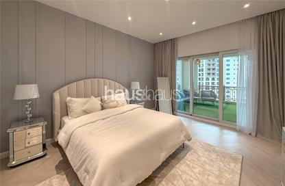 Apartment - 2 Bedrooms - 2 Bathrooms for sale in Marina Residences 6 - Marina Residences - Palm Jumeirah - Dubai