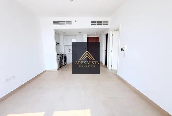 153761801 - Property Image 2