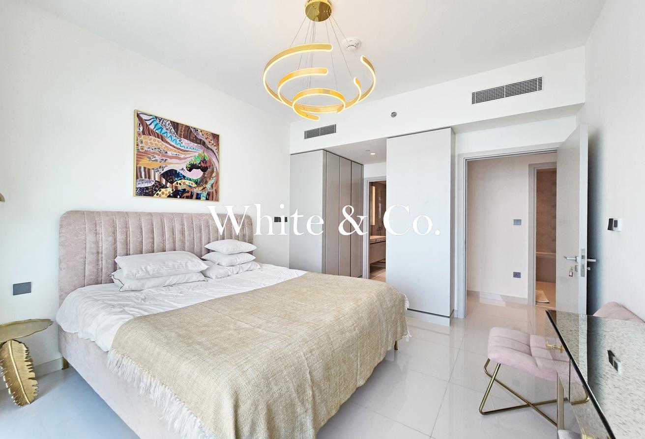 Corner Unit | Furnished | Marina Views photo 14