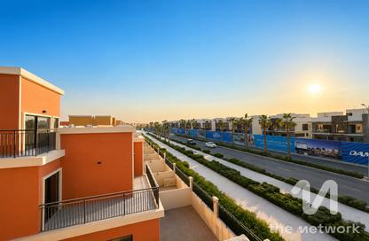Townhouse - 4 - 3 for rent in Portofino - Damac Lagoons - Dubai