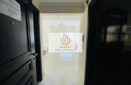 Apartment - 1 Bedroom - 2 Bathrooms for rent in Muwailih Building - Muwaileh - Sharjah