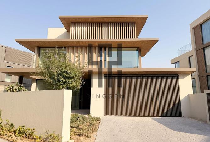 Brand New 4BR Villa| Private Elevator | Ready