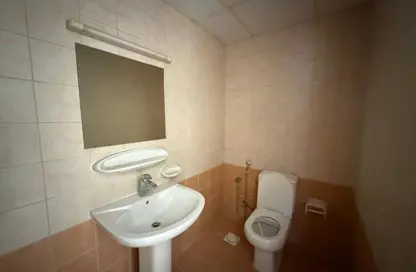 Apartment - 2 Bedrooms - 3 Bathrooms for rent in Al Majaz 2 - Al Majaz - Sharjah