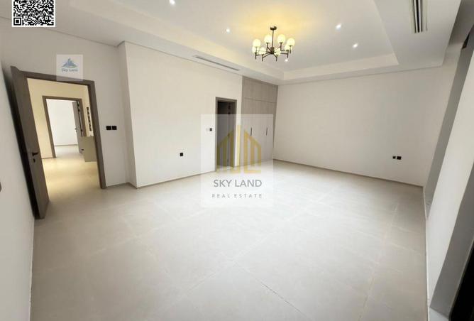 73875447 - Property Image 3