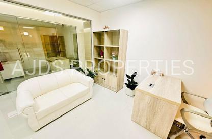 Office Space - Studio - 1 Bathroom for rent in Silver Home Building - Hor Al Anz - Deira - Dubai