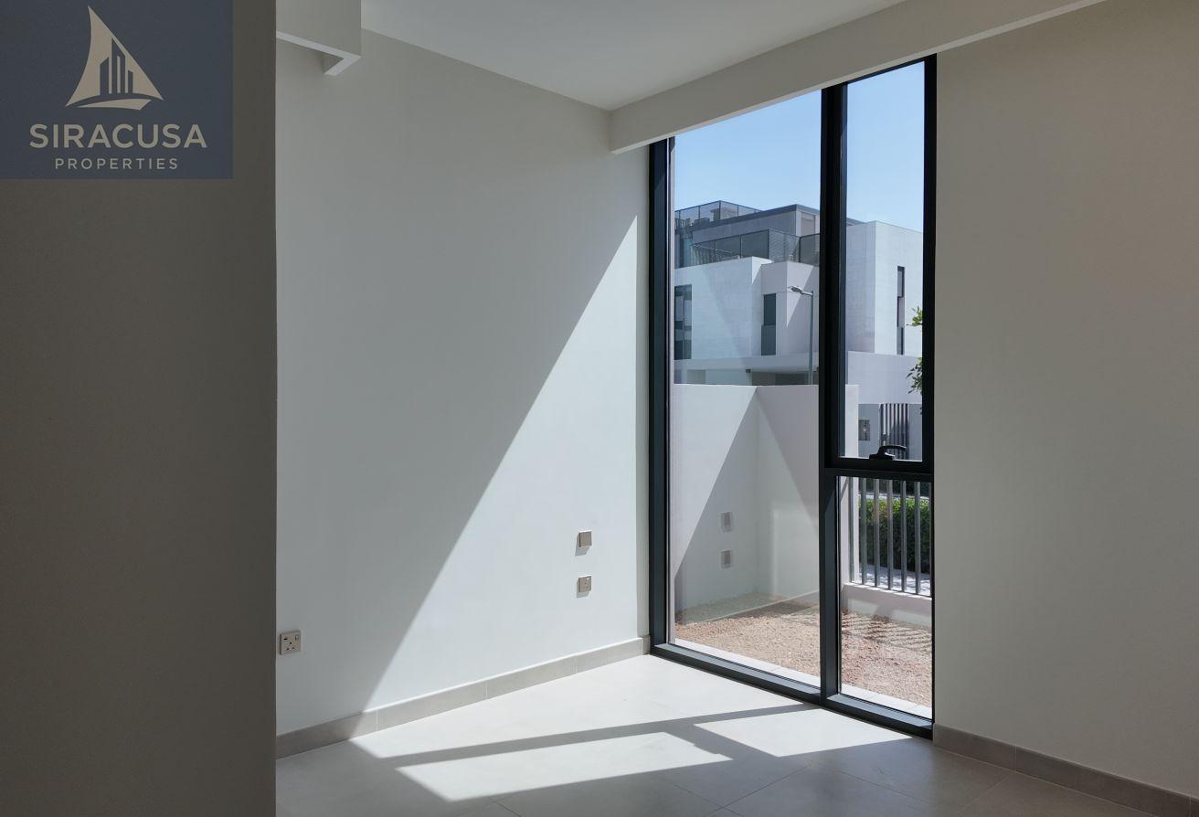 Park View | Close To Facilities | Ready To Move photo 6