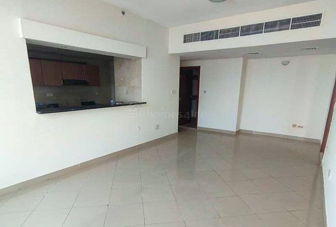 Spacious | Semi Closed Kitchen | Well maintained photo 2