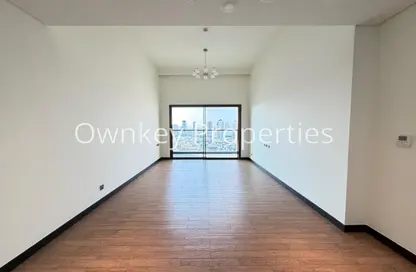 شقة - 2 غرف نوم - 4 حمامات للايجار في ام سكوير - منخول - بر دبي - دبي