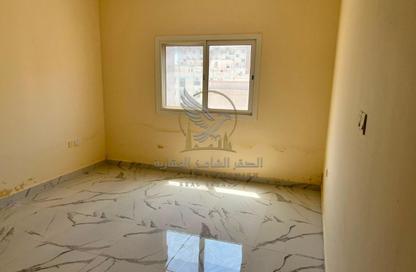 Apartment - Studio - 1 Bathroom for rent in Bu Tina - Al Sharq - Sharjah Apartment - Studio - 1 Bathroom for rent in Bu Tina - Al Sharq - Sharjah