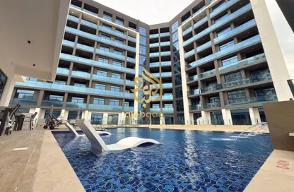 Apartment - 1 Bedroom - 2 Bathrooms for rent in Queue Point - Liwan - Dubai Land - Dubai
