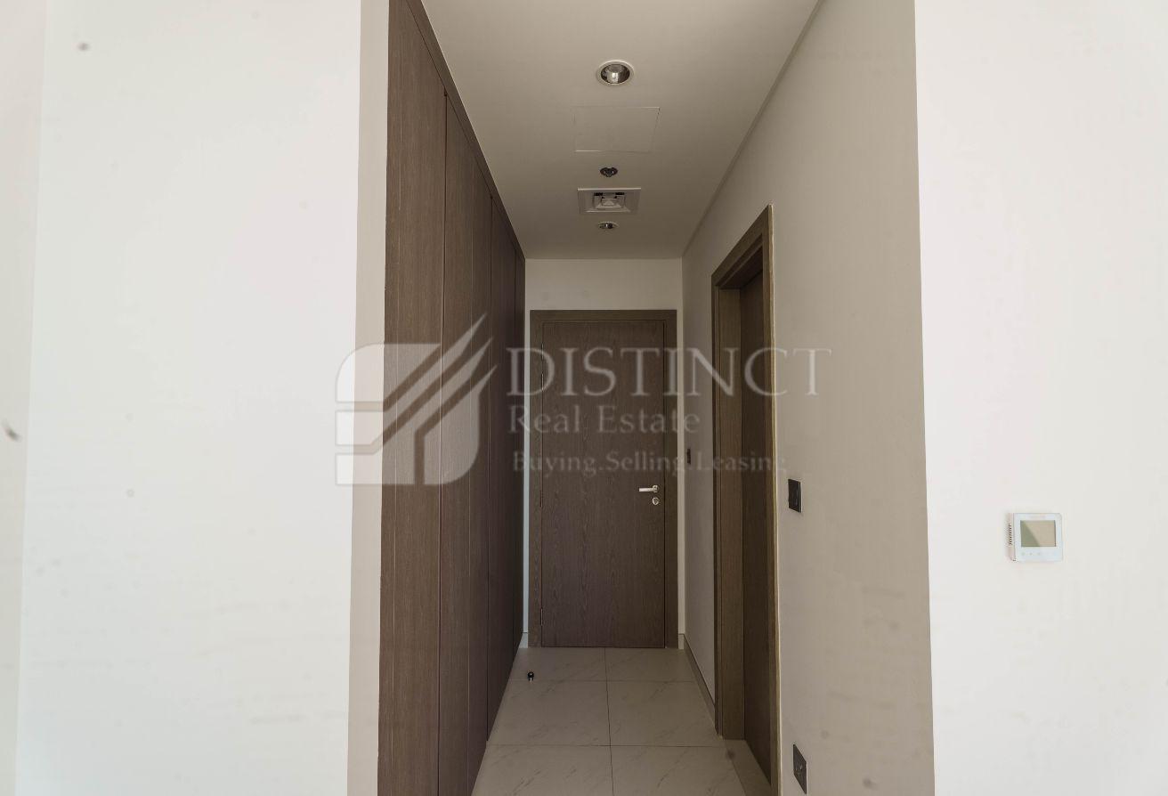 Furnished, Iconic Burj Khalifa and Lagoons View photo 18